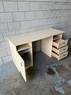 Leuk Bureau veel opbergruimte deurtje + laden met vlek boven, Huis en Inrichting, Ophalen, Gebruikt, Bureau