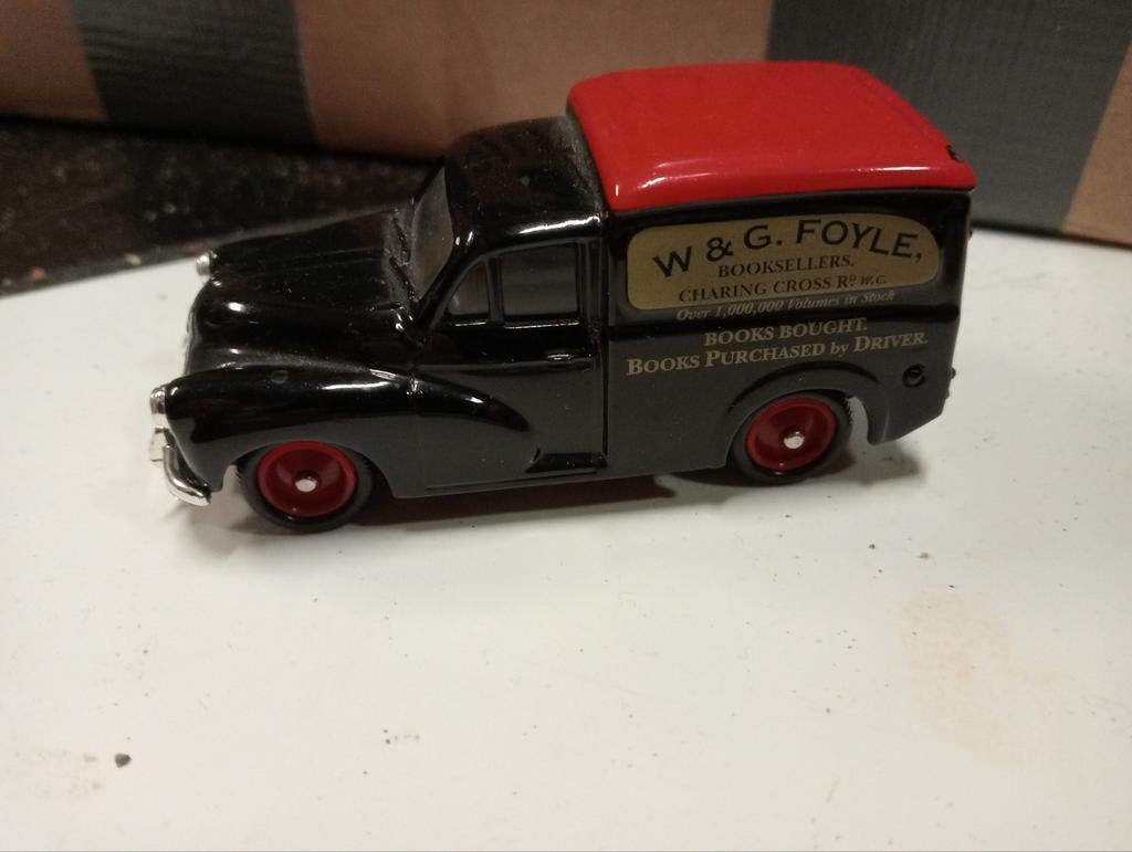 Morris Minor lledo W&G Foyle booksellers, Ophalen of Verzenden, Auto, Corgi