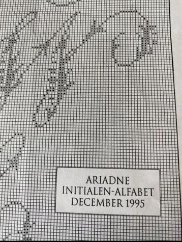 BORDUURPATROON ARIADNE INITIALEN-ALFABET beschikbaar voor biedingen