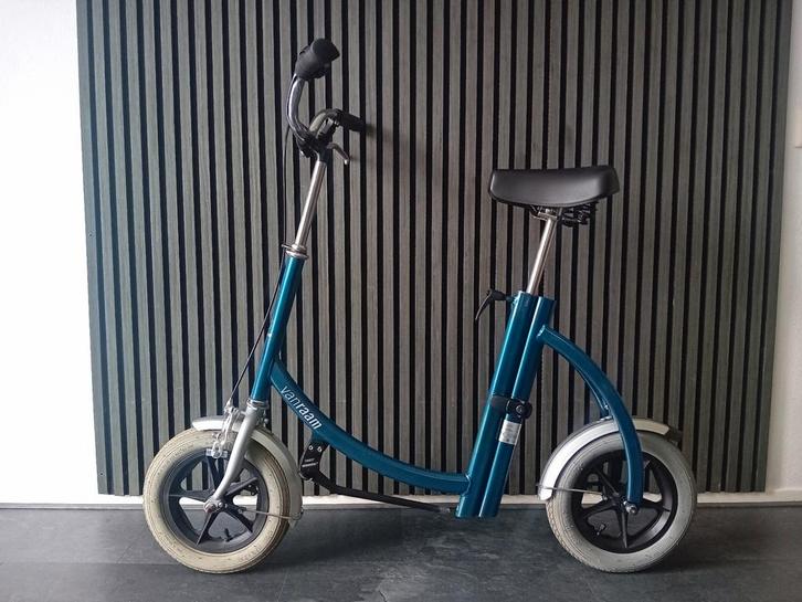 Zeer goede loopfiets, loophulp van Van Raam voor volwassenen, Diversen, Verpleegmiddelen, Zo goed als nieuw, Ophalen of Verzenden