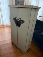 Vintage kastje met vlinderbeslag, Ophalen of Verzenden, Gebruikt