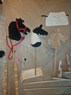 Hobbyhorse met accessoires en hindernis(stokpaardhobbypaard, Hobby en Vrije tijd, Overige Hobby en Vrije tijd, Ophalen of Verzenden
