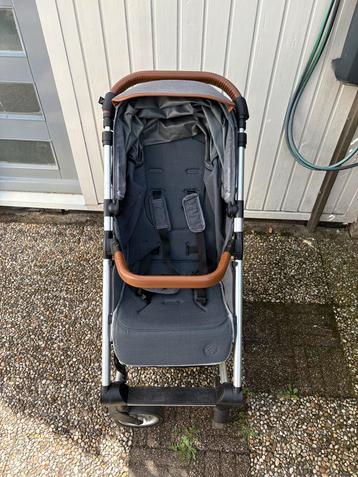 Mutsy Nexo Buggy - Fijne compacte buggy beschikbaar voor biedingen