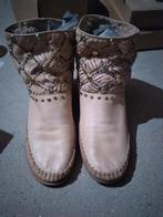 Karma of charme laarsjes 39, Kleding | Dames, Schoenen, Ophalen of Verzenden, Zo goed als nieuw, Beige