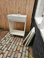 Badkamermeubeltje, Doe-het-zelf en Verbouw, Glas en Ramen, Ophalen, Zo goed als nieuw, Gevelraam of Ruit