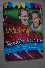 NIEUW WERKMAP TOONTJE HOGER red. Vrouwke Klapwijk, Ophalen of Verzenden, Nieuw, Overige niveaus