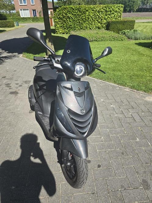 Piaggio zip E4 2020, Fietsen en Brommers, Scooters | Piaggio, Zo goed als nieuw, Zip, Ophalen