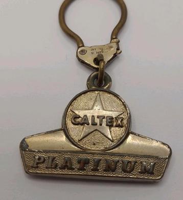 Oude vintage sleutelhanger Caltex Platinum  beschikbaar voor biedingen