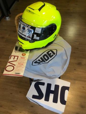 SHOEI Neotec systeemhelm in Fluo Yellow  maten S--L-XL