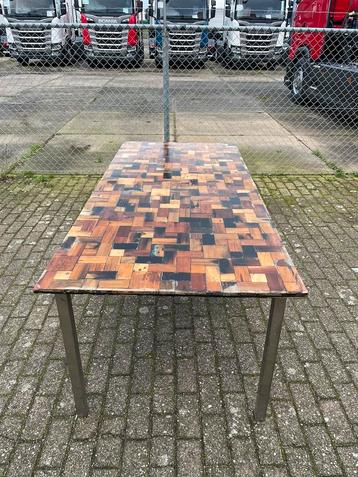 Eettafel voor binnen of buiten