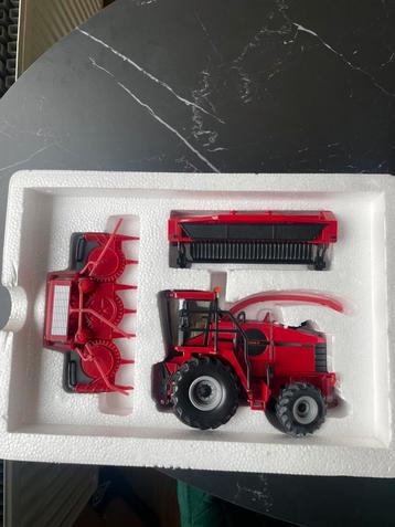 Britains Case IH CHX 620 hakselaar beschikbaar voor biedingen