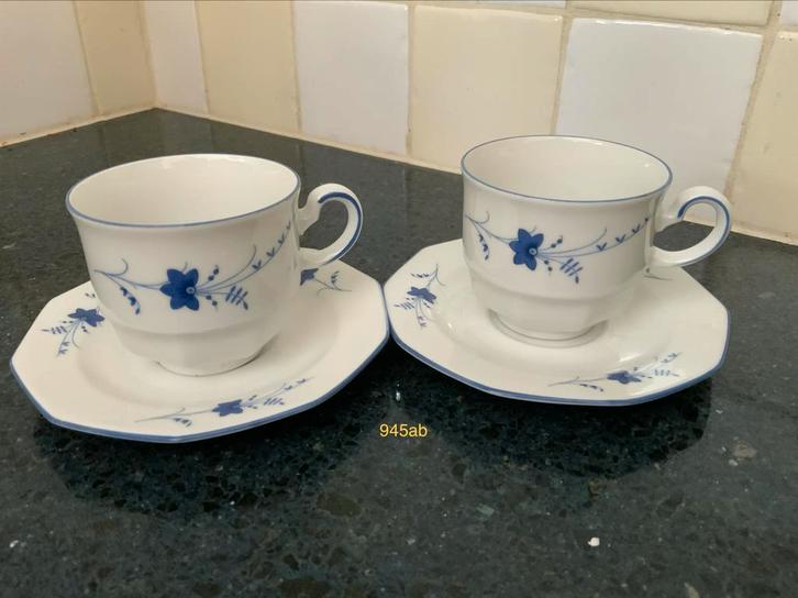 2 Winterling Bavaria kop en schotel - donkerblauwe rand, Huis en Inrichting, Keuken | Servies, Zo goed als nieuw, Kop(pen) en/of Schotel(s)