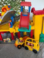 Garage, speeltuin, kermis draai little people plus poppetjes, Kinderen en Baby's, Speelgoed | Fisher-Price, Gebruikt, Ophalen