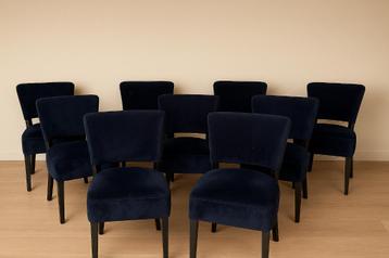 10 donkerblauwe fluwelen eetkamerstoelen  beschikbaar voor biedingen