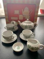 Vintage porseleinen kinderservies met groene print, Ophalen of Verzenden