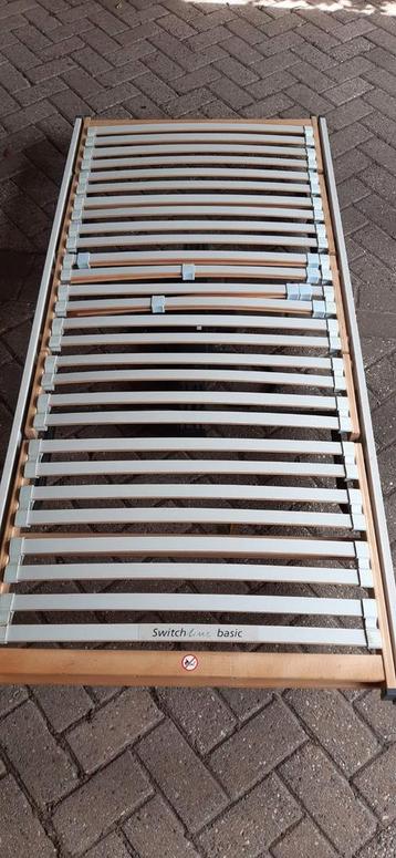 2x elektrisch verstelbare lattenbodem 90x200 cm. beschikbaar voor biedingen
