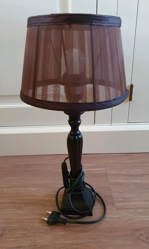 Bruine Tafellamp met Doorzichtige Stoffen Kap Decoratie, Huis en Inrichting, Lampen | Vloerlampen, Gebruikt, Minder dan 100 cm