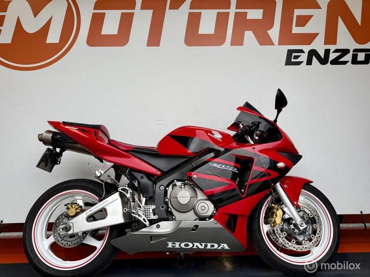 Honda CBR 600 RR SBK TIT. UITLAAT WITTE VELGEN STRAKKE MOTOR, Motoren, Motoren | Honda, Bedrijf, Sport, meer dan 35 kW