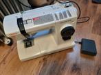 Naai machine toyota izgst, Hobby en Vrije tijd, Naaimachines en Toebehoren, Ophalen of Verzenden, Naaimachine, Overige merken