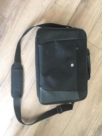 Zwarte laptop tas - Gratis - rits kapot beschikbaar voor biedingen