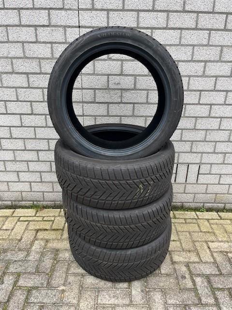 Winterbanden Vredestein Wintrac Pro 285/40R22 110W M+S, Auto-onderdelen, Banden en Velgen, Band(en), Winterbanden, Overige maten