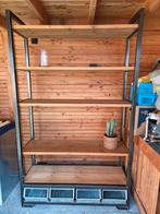 Prachtige grote industriële kast van (Steiger)hout en staal, Huis en Inrichting, Kasten | Overige, Ophalen, Zo goed als nieuw