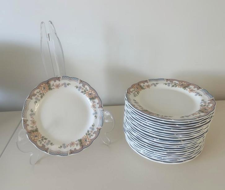 Royal Doulton – Majestic Collection New Old Stock, Antiek en Kunst, Antiek | Servies los, Ophalen of Verzenden