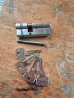 Cilinder slot met 4 sleutels maat 30 x 45, Doe-het-zelf en Verbouw, Hang- en Sluitwerk, Ophalen of Verzenden, Rvs, Slot