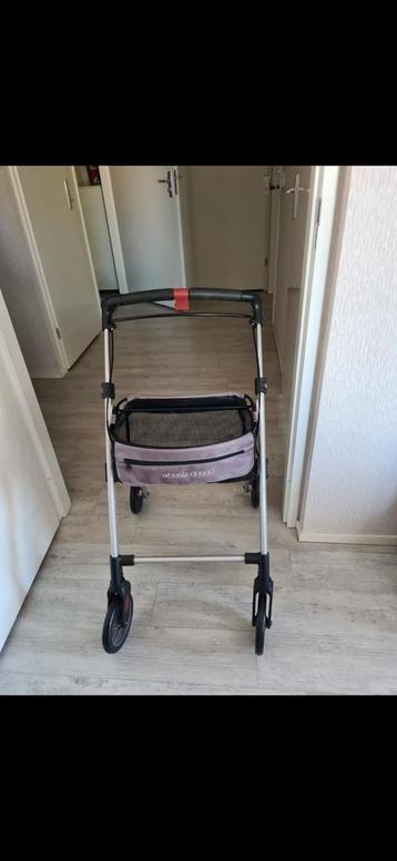 Rollator voor in huis beschikbaar voor biedingen