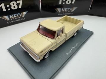 Ford F series cremebeige beschikbaar voor biedingen