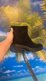 Laage hak boots, Kleding | Dames, Ophalen of Verzenden, Zo goed als nieuw, Zwart
