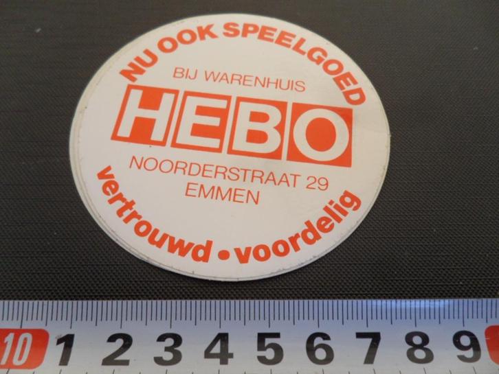 sticker Emmen Nu ook speelgoed bij warenhuis HEBO, Verzamelen, Stickers, Zo goed als nieuw, Ophalen