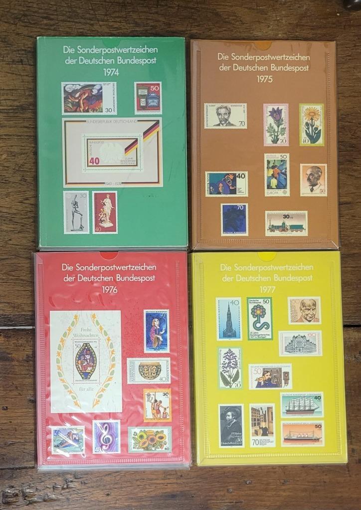 Duitsland en Berlijn (t/m1990) 26 lege jaarboeken postzegels, Postzegels en Munten, Postzegels | Toebehoren, Boek of Tijdschrift