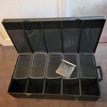 Zwarte DJ opbergkoffer inclusief 1000 insteekhoesjes beschikbaar voor biedingen