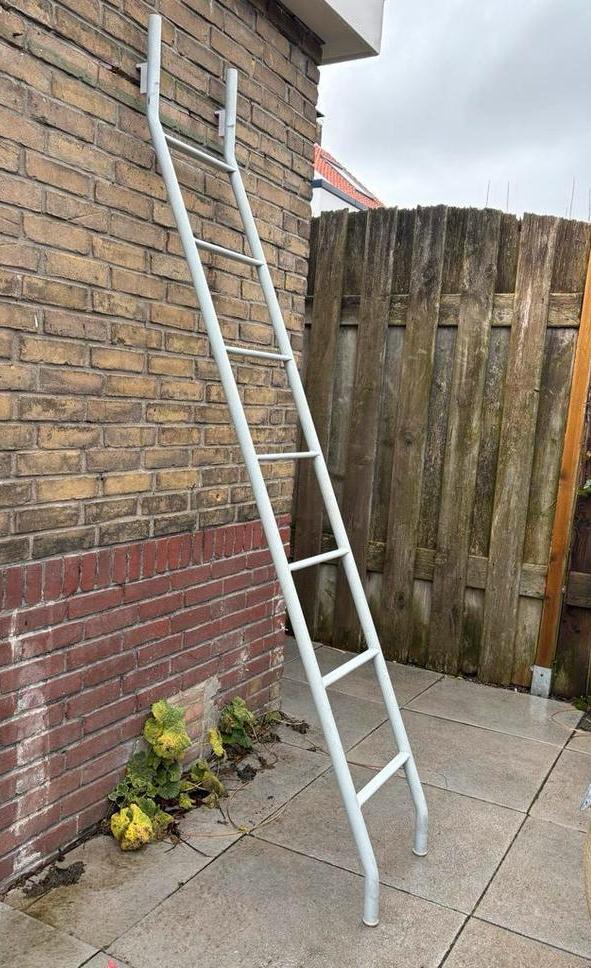 Ladder/Trap voor vide, hoogslaper of kast, Doe-het-zelf en Verbouw, Ladders en Trappen, Gebruikt, Ladder, 2 tot 4 meter, Ophalen of Verzenden