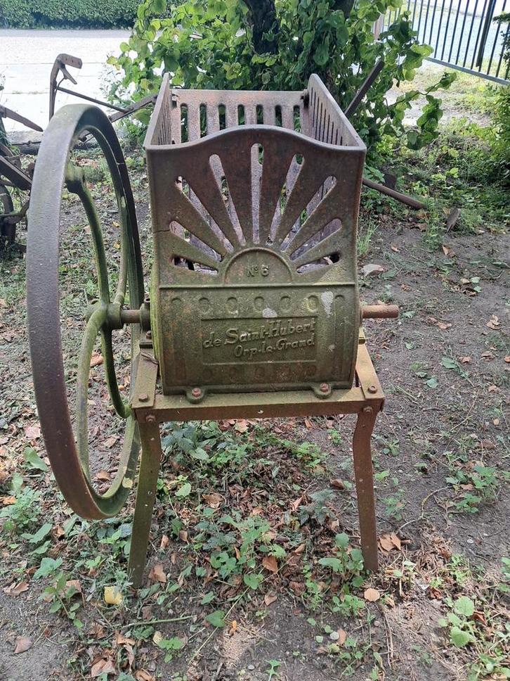 Antieke Bietensnijder Saint-Hubert, Antiek en Kunst, Antiek | Gereedschap en Instrumenten, Ophalen of Verzenden