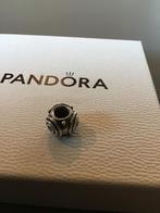 Pandora vintage charm 790120cz krullen met zirkonia wit., Sieraden, Tassen en Uiterlijk, Bedels, Ophalen of Verzenden, Gebruikt