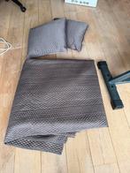 Beuin gewatteerd sprei 265x275 cmmet kussens 45x45cm, Ophalen of Verzenden, Zo goed als nieuw, Tweepersoons