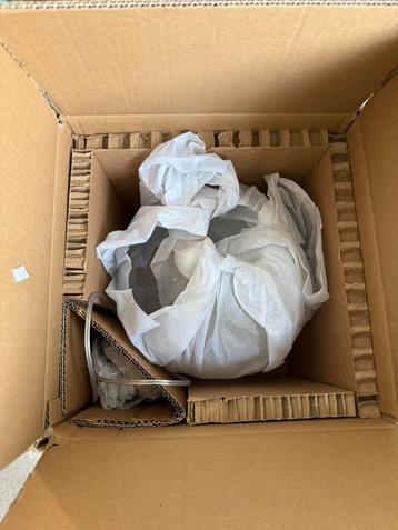 Lamp beschikbaar voor biedingen