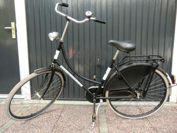 DUTCH "Classic" met framemaat 57 cm, licht en terugtraprem beschikbaar voor biedingen