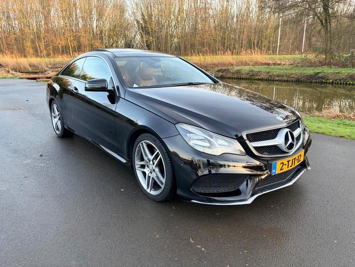 Mercedes-Benz E-Klasse E200 AMG Coupe Sport 2014 Zwart Pano, Auto's, Mercedes-Benz, Particulier, E-Klasse, ABS, Airbags, Airconditioning
