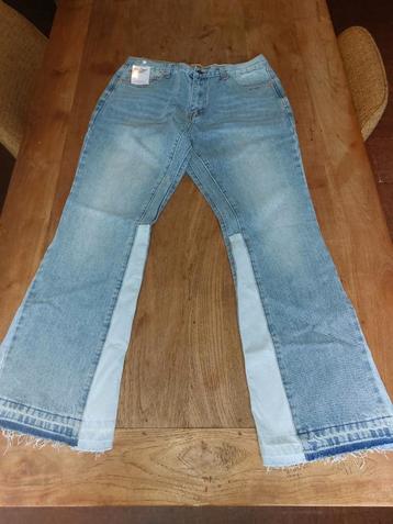 Jeans Galery Dept beschikbaar voor biedingen