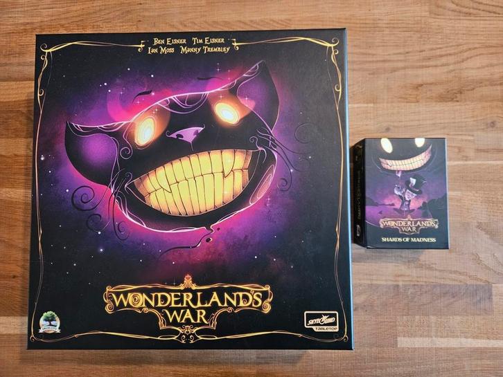 Wonderlands War + uitbreiding Shards of Madness, Hobby en Vrije tijd, Gezelschapsspellen | Bordspellen, Zo goed als nieuw, Ophalen of Verzenden
