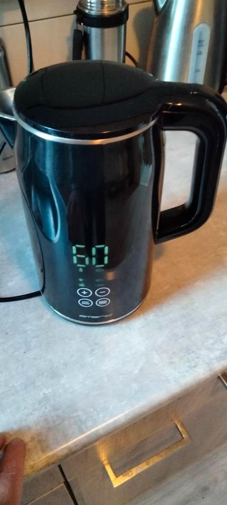 Instelbare waterkoker baby voeding elmero als nieuw, Witgoed en Apparatuur, Waterkokers, Zo goed als nieuw, 1 tot 2 liter, Ophalen of Verzenden