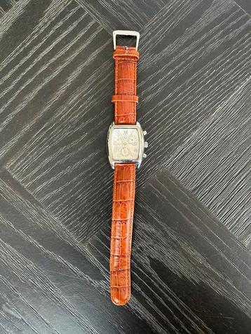 Prachtig Mercedes horloge beschikbaar voor biedingen