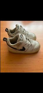 Witte nike schoenen maat 25, Gebruikt, Jongen of Meisje, Schoenen, Ophalen of Verzenden