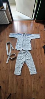 Adidas judo pak 120/130, Sport en Fitness, Vechtsporten en Zelfverdediging, Maat XS of kleiner, Judo, Ophalen of Verzenden, Zo goed als nieuw