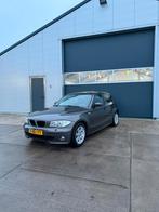 BMW 1-Serie 2.0 118I AUT 2006 Bruin, 1995 cc, Zwart, 4 cilinders, 650 kg