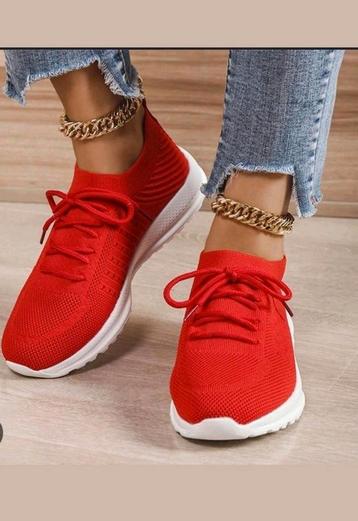 Lichtgewicht sneaker maat 39. Nieuw. Binnenzool 25 cm beschikbaar voor biedingen