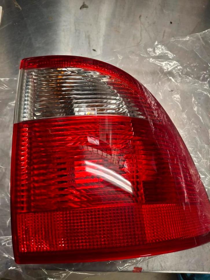 Saab 9-5 Achterlicht Rechts Station 2002-2005, nieuw., Auto-onderdelen, Verlichting, Saab, Nieuw, Ophalen of Verzenden